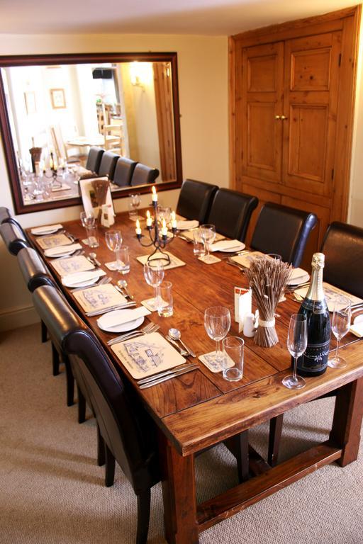 Kings Arms Hotel Thirsk Bagian luar foto