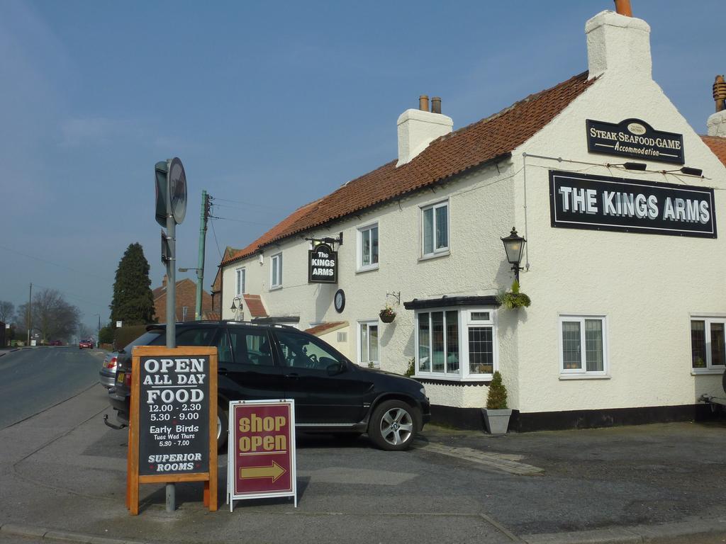 Kings Arms Hotel Thirsk Bagian luar foto